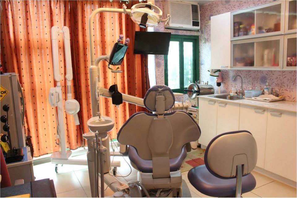 dental clinic operatory back